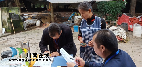 泸县云龙镇扎实开展非洲猪瘟防控工作(图2) 泸县云龙镇扎实开展非洲猪瘟防控工作(图2)