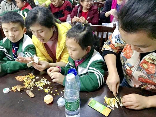 自贡社区环保学堂开课&nbsp;明年将向124个社区推广(图2)