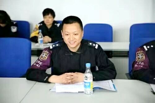 内江民警罗刚工作时突发疾病去世(图2)