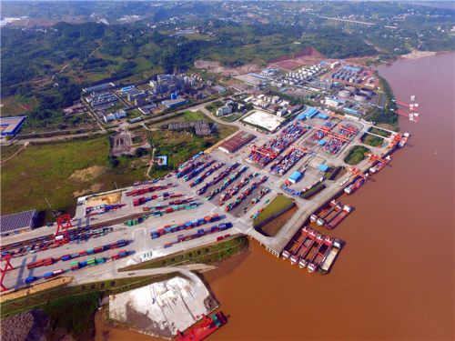 泸州市委书记刘强：突出主攻方向&nbsp;奋力争创全省经济副中心(图2)