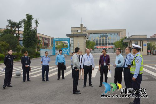 泸州多部门联合开展校园周边环境专项整治(图1)