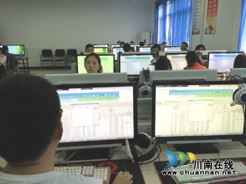 泸州市2018年教育扶贫、学生资助工作培训会召开(图4)