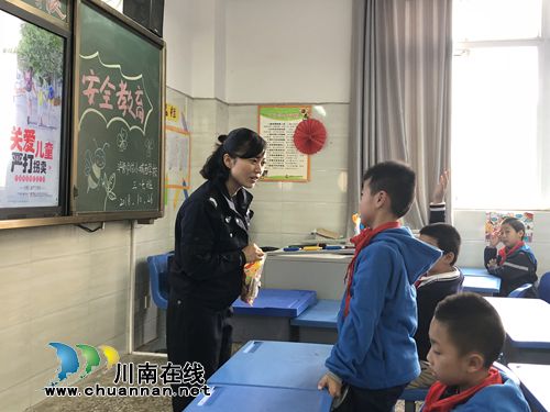 防拐骗禁毒品&nbsp;泸州警盾公益宣讲团一周讲三场(图2)