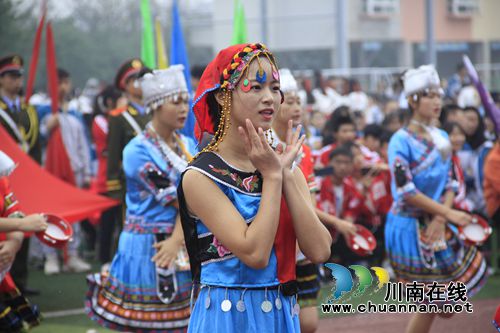 泸县建校举行第24届运动会开幕式(图9)