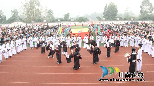 泸县建校举行第24届运动会开幕式(图12)