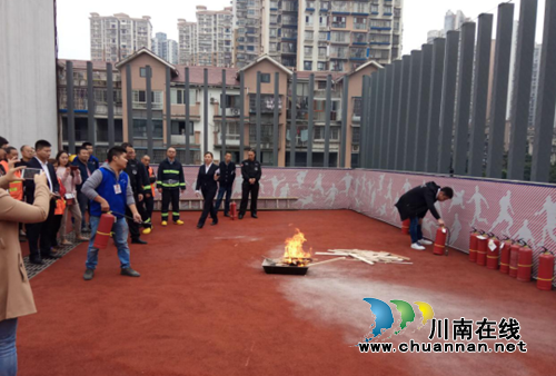 泸州兴泸扎实开展停车场消防演练活动(图2)