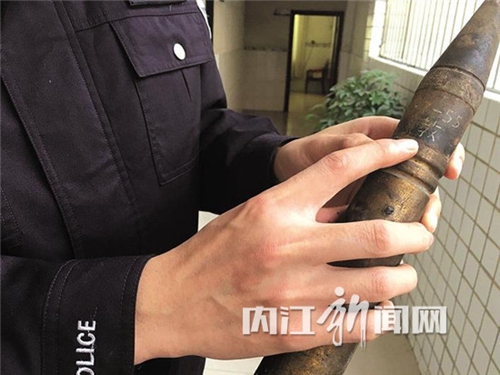吓人！内江废品回收站内竟发现一枚炮弹(图1)
