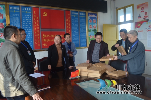 泸县玉蟾街道开展安全生产、环保工作大检查(图2)