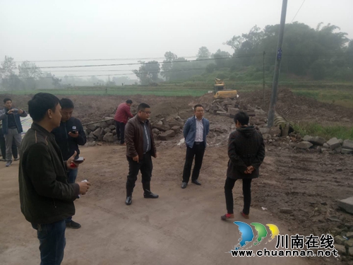 泸县百和镇召开二级场镇污水管网工程动员大会(图2)