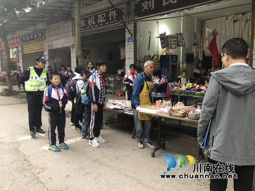 泸县百和镇开展校园周边道路交通安全集中整治行动(图2)