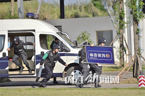 90名川渝森林公安赴内江联合“处突”(图6)