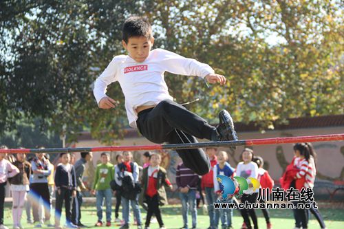泸县太伏小学举行第25届田径运动会(图6)