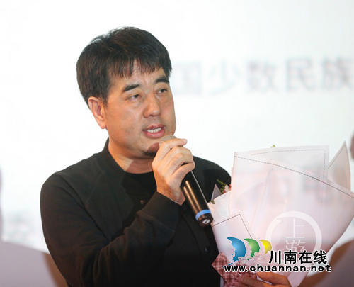 泸县二中校友詹媛源在金鸡百花电影节走红毯(图5) 泸县二中校友詹媛源在金鸡百花电影节走红毯(图5)