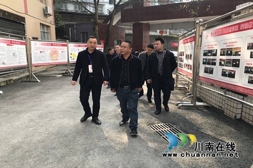 合江县开展“法律进学校”示范点创建验收(图1)