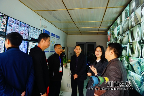 泸县人大常委会调研泸县建校“七五”普法工作(图2)