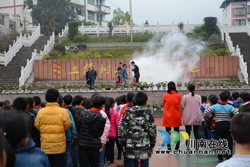 合江县虎头镇中心校开展消防知识培训和演练活动(图2)