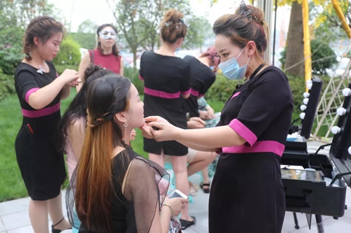 520如何表白？直击泸州假面单身party浪漫现场(图12)