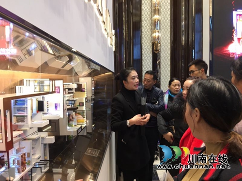 双星闪耀酒城 敏捷集团泸州两大营销中心开放(图14) 双星闪耀酒城 敏捷集团泸州两大营销中心开放(图14)