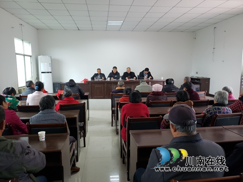 泸县潮河镇开展《宗教事务条例》系列宣传活动(图2) 泸县潮河镇开展《宗教事务条例》系列宣传活动(图2)