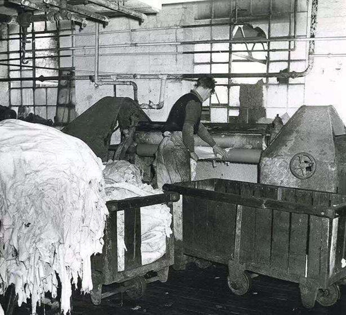 泸州市皮革厂:耕于皮革潮 舞于时光海(图1) 泸州市皮革厂:耕于皮革潮 舞于时光海(图1)