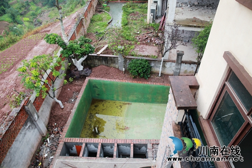 龙马潭区：叫停别墅违建装修&nbsp;自拆未果就强拆(图1)