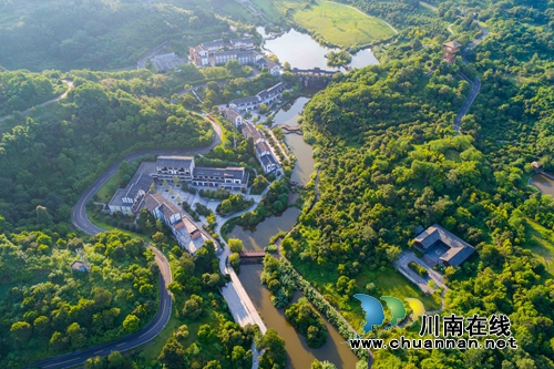 首届“千年画卷·醉享张坝”摄影大赛评选揭晓(图5) 首届“千年画卷·醉享张坝”摄影大赛评选揭晓(图5)