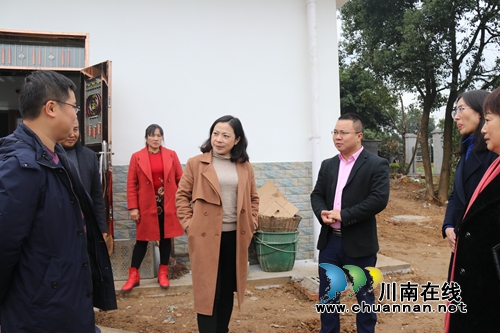 省民政厅到泸县百和镇验收敬老院床位改造工程(图1) 省民政厅到泸县百和镇验收敬老院床位改造工程(图1)