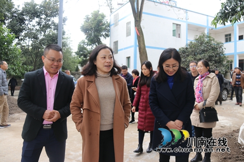 省民政厅到泸县百和镇验收敬老院床位改造工程(图6) 省民政厅到泸县百和镇验收敬老院床位改造工程(图6)