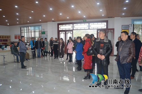 泸县玉蟾街道到喻寺镇考察学习乡村振兴工作(图2) 泸县玉蟾街道到喻寺镇考察学习乡村振兴工作(图2)