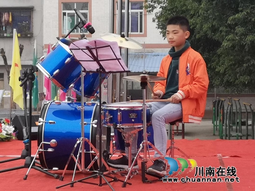 泸县潮河镇：青葱少年展风采&nbsp;立德树人绘芳华(图2)