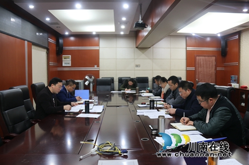 泸县百和镇组织开展党委中心组理论学习(图1)