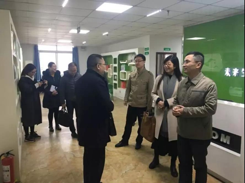 省就业局机关党委书记李为率队赴泸州市调研(图3) 省就业局机关党委书记李为率队赴泸州市调研(图3)