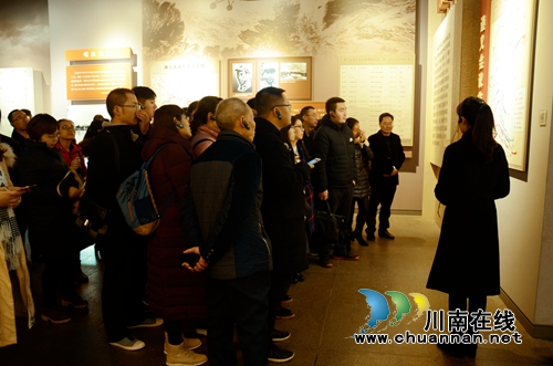 泸县非公党委举办非公经济组织党支部书记培训班(图3)