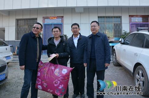 泸州法院：彝汉同胞一家亲&nbsp;扶贫路上心连心(图11)