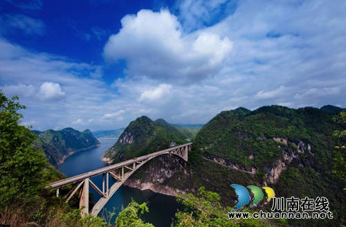 “千年古邑．红色瓮安”旅游推介会在泸州举行(图5)