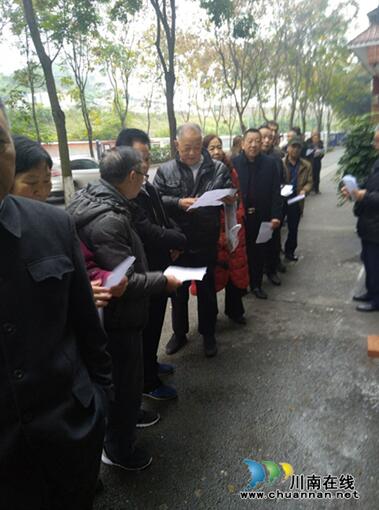 龙马潭区红星街道有序开展退役军人和其他优抚对象信息采集工作(图1)