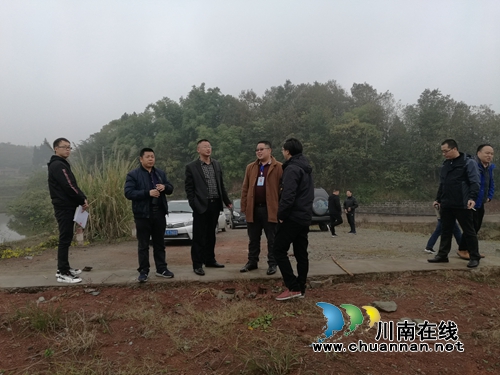 泸县验收组到百和镇进行骑龙村蜀南气矿坛203井复垦验收(图2)