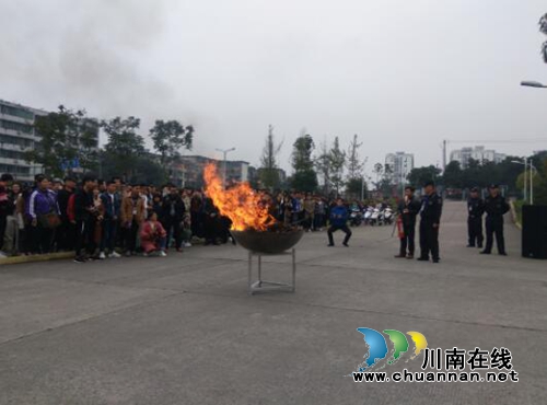 江阳区华阳街道大力开展消防宣传活动(图1)