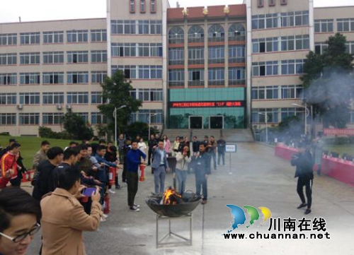 江阳区华阳街道大力开展消防宣传活动(图3)