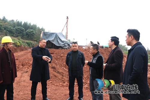 泸县政协主席李镇率队督导云锦、百和桥梁建设工作(图2)