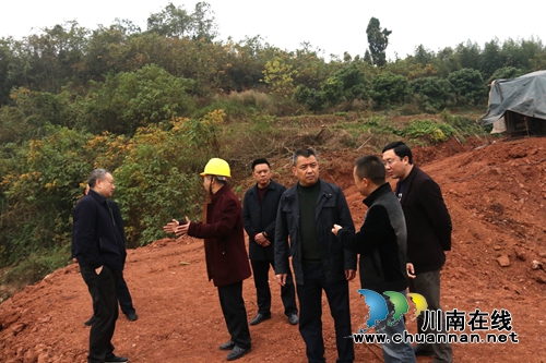 泸县政协主席李镇率队督导云锦、百和桥梁建设工作(图1)