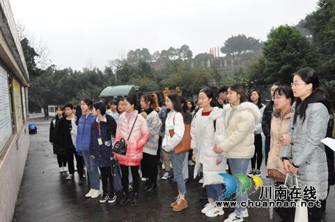 生命教育新形式&nbsp;师生参观泸州市殡仪馆(图8)