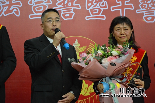 泸州市中级人民法院首次举行干警退休仪式(图10)