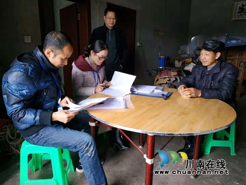 张国华率队考核泸县太伏镇2018年脱贫攻坚工作(图2)