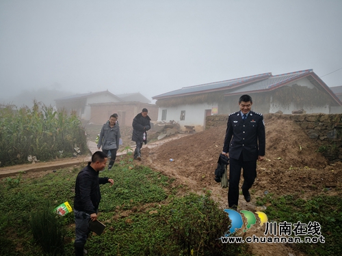 援彝路上的民警杜金华：将禁毒工作进行到底(图11)
