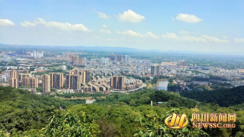 40年增长145倍！泸县经济总量突破300亿(图1)