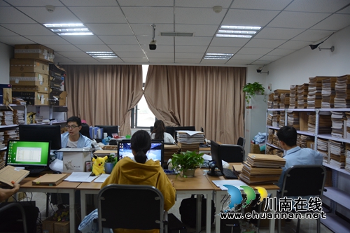 纸质转型电子&nbsp;江阳区法院档案实现电子化管理(图5)