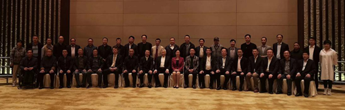 酒业大咖齐聚椰城选会长，这个泸州人“火”了(图8)