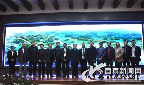 尼泊尔客人到宜宾考察调研茶产业合作事宜(图1)