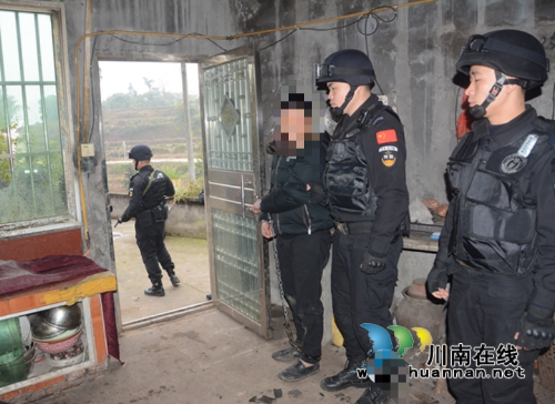 泸县12小时破获绑架案成功解救人质(图3)